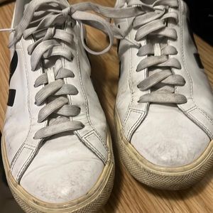 Veja shoes size 8 (41) men